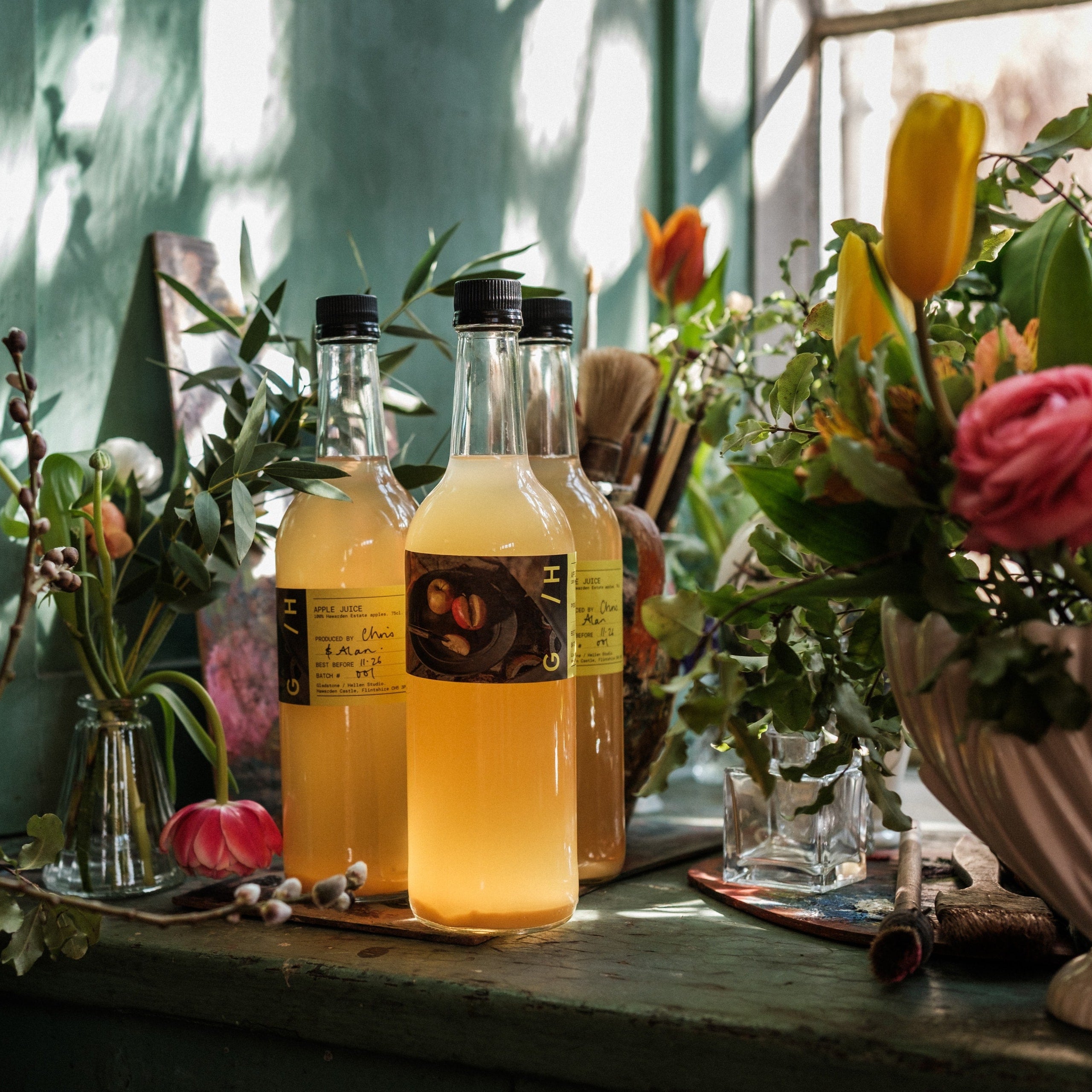6 Bottles of Hawarden Estate Apple Juice