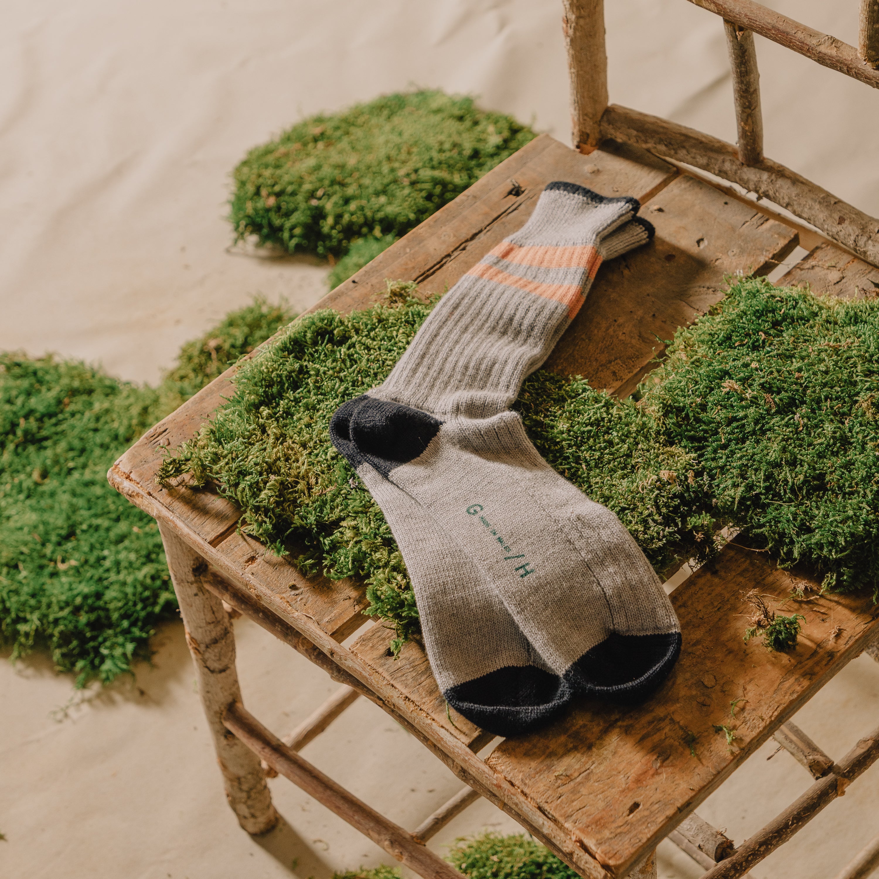 Socks. Grey/Orange