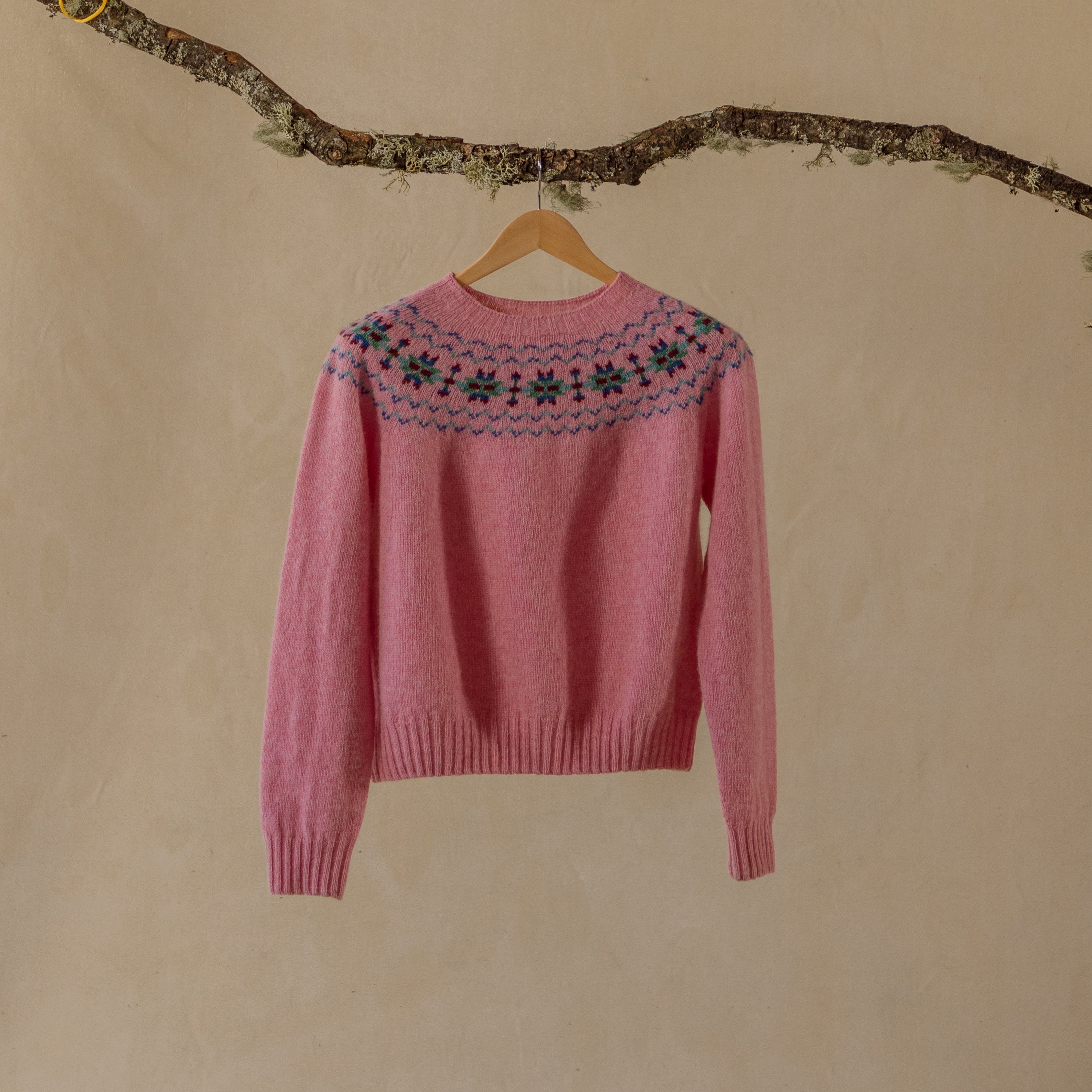 Women’s Cropped Fairisle Yoke Jumper. Pink